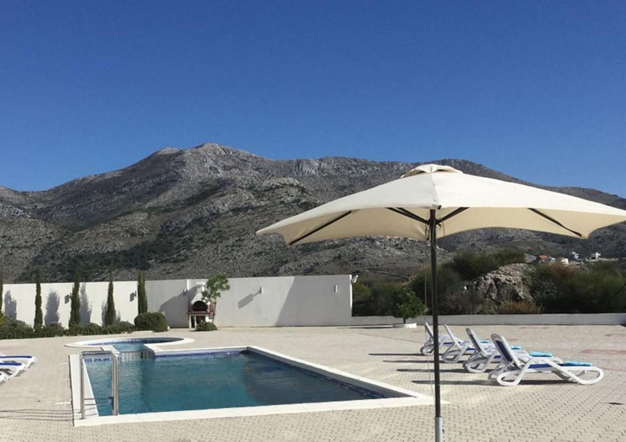 Apartment "The View" Near Dubrovnik Ivanica Bagian luar foto